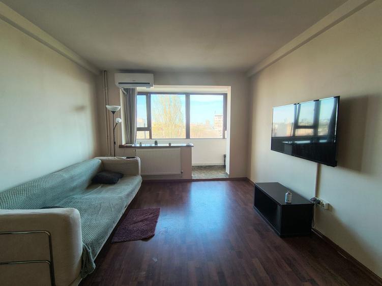ULTRACENTRAL 2 CAMERE SEMI, VEDERE MARE LIBER 61 MP PRET 115000 EURO