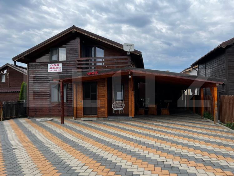 Cabană cu 3 dormitoare, 3 băi, terasă și teren de 400 mp în Băile Figa