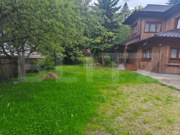 Casa P+1, 242.59 mp si teren de 1.756 mp, zona Campulung Moldovenesc