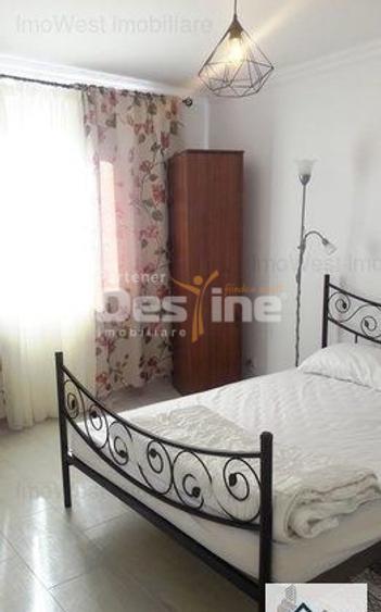 Închiriez apartament