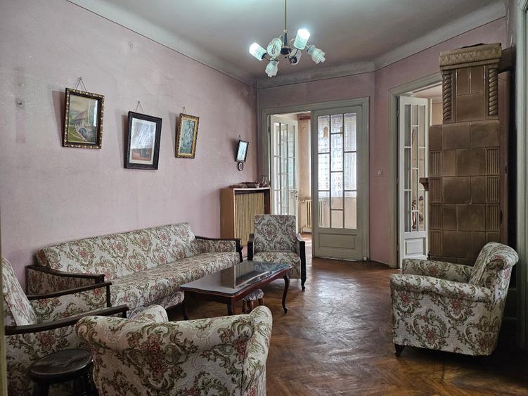 Parter si demisol in vila - Stirbei Voda