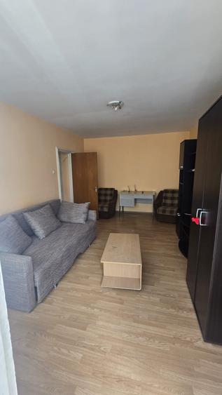DRISTOR-METROU, STRADAL, etaj 3/10, BLOC MIXT, libera, MOBILATA+UTILATA, 74000 e