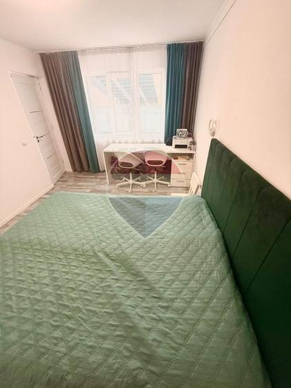 Casă cu 6 camere,  pe strada Balc Vodă