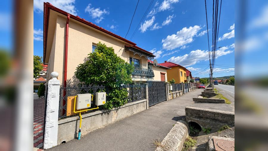 Casă individuală cu 2 apartamente complet independente , Baciu