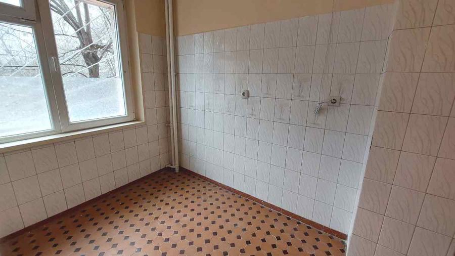 2 camere 58 mp decomandat renovat metrou