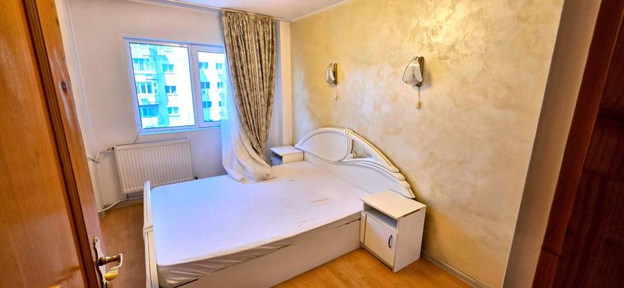 Apartament 3 camere de vânzare în Crângași – 75 mp, decomandat