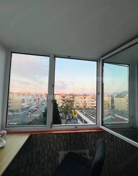 De inchiriat/Apartament luminos si spatios/Tractorul