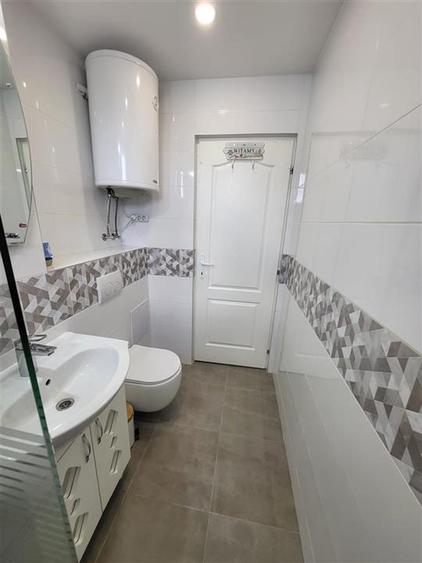 Apartament modern 2 camere balcon boxa zona Strand Termal