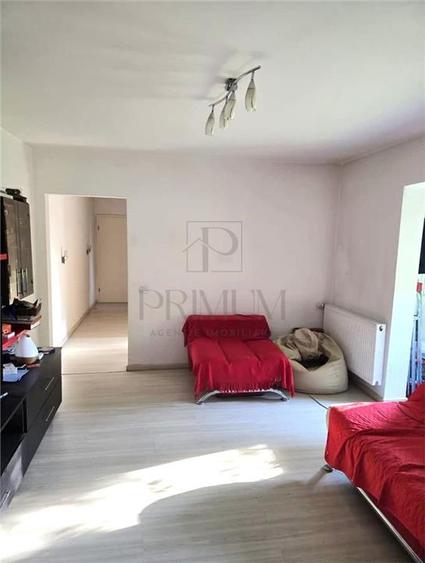 CIRCUMVALATIUNII - PARTER - 3 CAMERE - BALCON - CENTRALA PROPRIE - RULOURI - REN