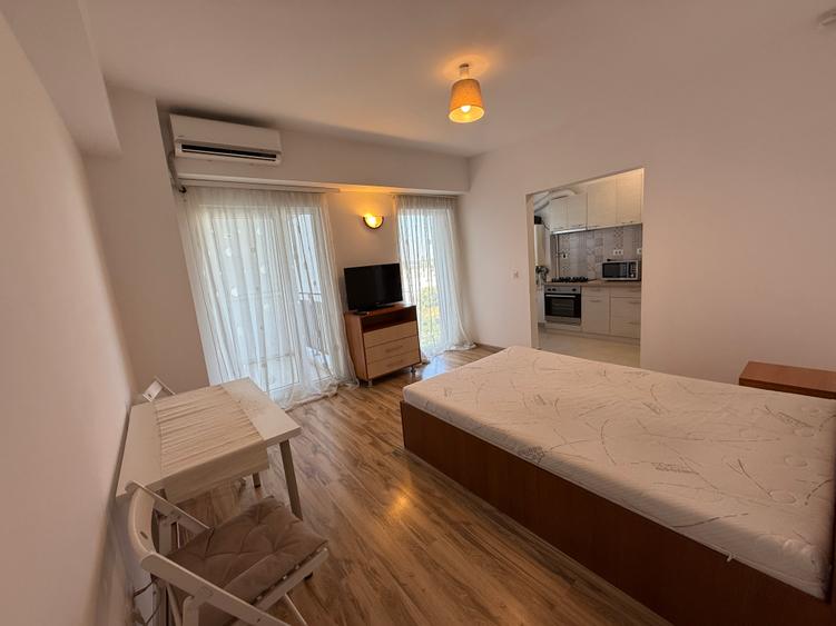 Garsoniera moderna in bloc nou, centrala proprie la 3 minute de metrou