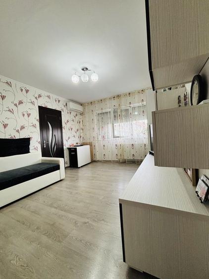 Apartament 2 camere, Zona Rogerius