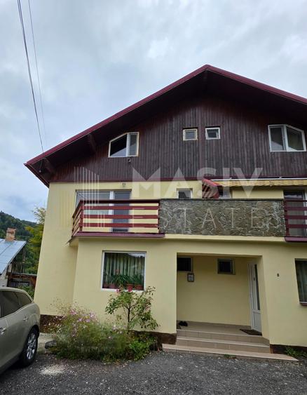 JUMĂTATE DE DUPLEX DE VÂNZARE , 140 MP UTILI-LA 2 MINUTE DE PÂRTIA SORICA AZUGA