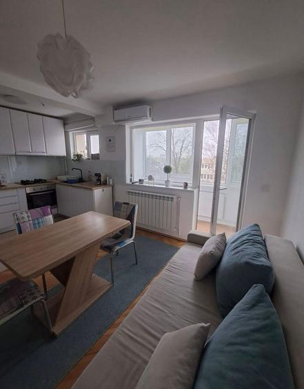 Apartament cu 4 camere,decomandat,zona Manastur-Bucium