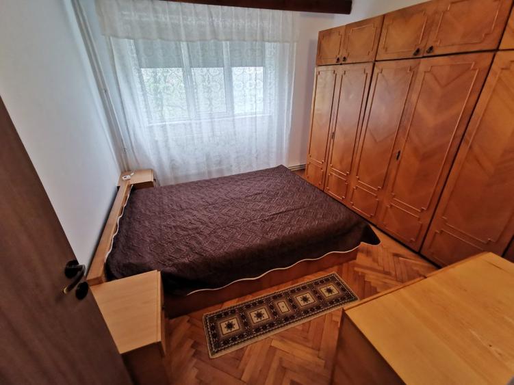 3 camere decomandat, zona Baia Comunala, liber