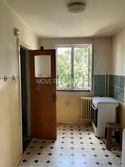 Apartament de 4 camere decomandate - Aleea Costinesti - 30