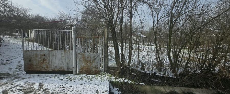 Casă + teren generos de vânzare în Strâmba Jiu