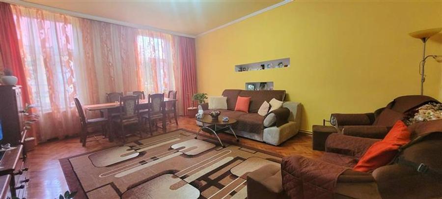 Apartament ultracentral,garaj, pivnita, Sibiu, comision 0