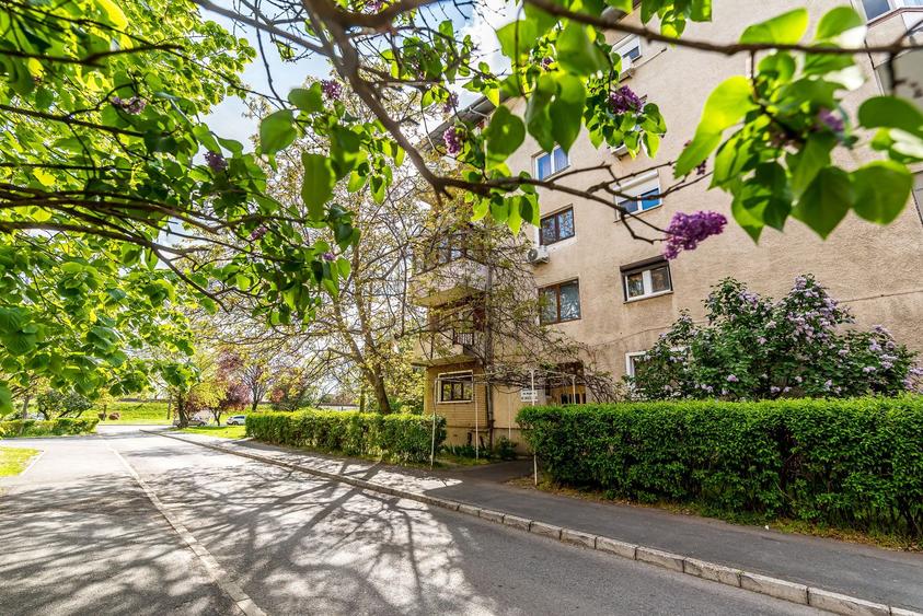 VÂNDUT!  Apartament 3 camere Micalaca 300. Vedere superbă