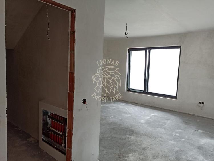 Apartament 3 camere 115 mp-balcon-parcare-panoramic-Zona Schullerwald