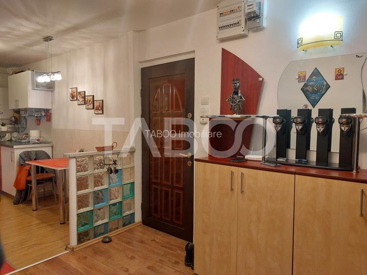 Apartament 55 mpu mobilat utilat 3 camere 2 balcoane pivnita Cisnadie - 10