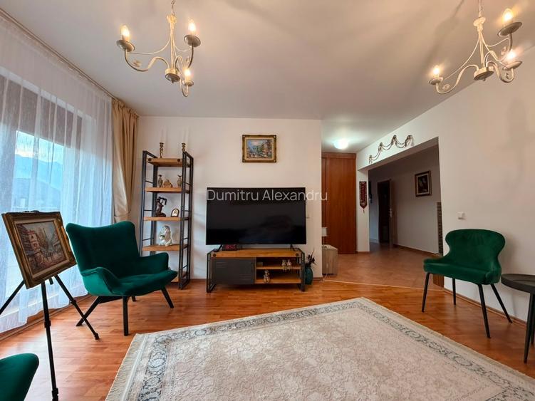 Apartament cu 3 camere Sinaia - 14