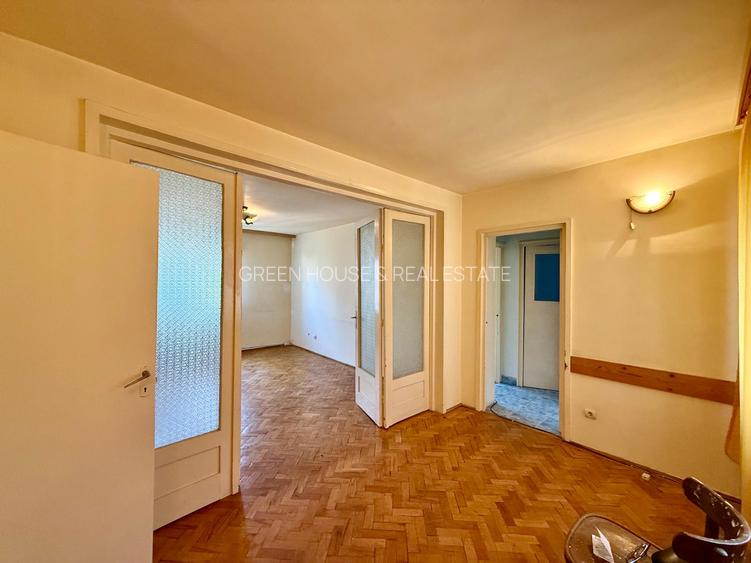 Apartament cu 4 camere-2 balcoane- zona Piata Centrala - 30