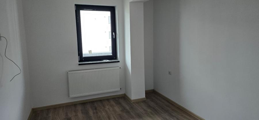 2 camere de vanzare  Focsani, central, bloc nou
