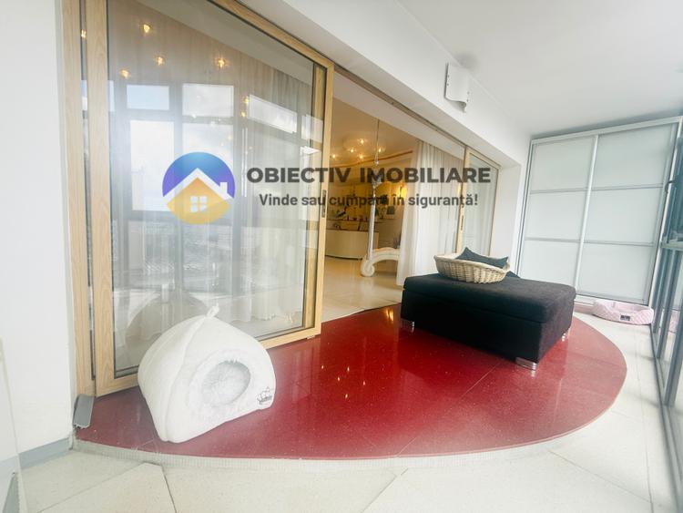 Apartament Spațios Tip Penthouse, în Inima Orașului – Gata de Mutare!