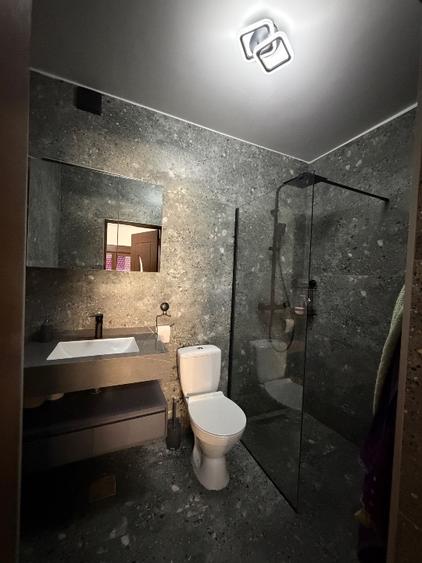Inchiriez casa/ spatiu birouri