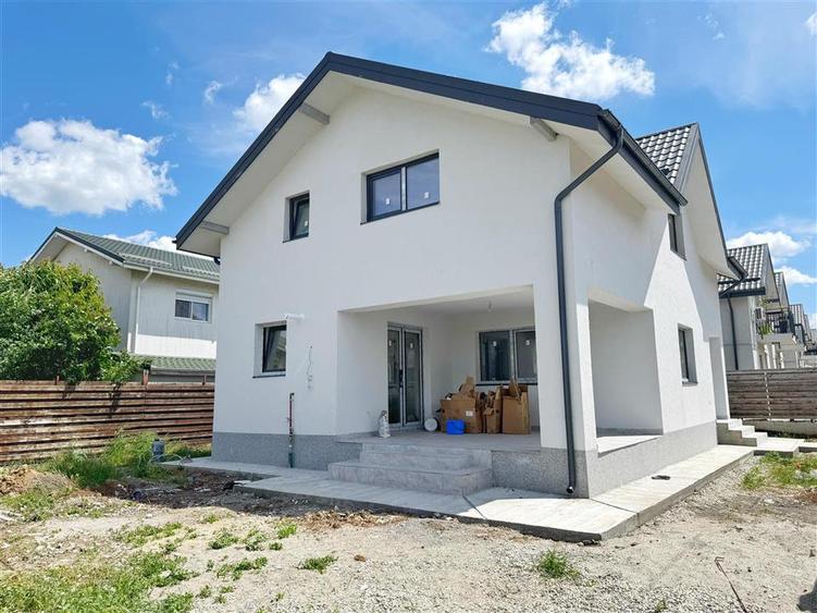 <Vila individual? P+M> 4 camere 3 bai teren 308mp Str. Padurea Craiului