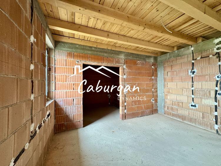 Casa cu 6 camere, 500mp teren, garaj, intabulata - Veterani