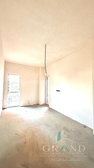 Oportunitate ! Apartament 4 Camere | Semifinisat | Logie 10 MP | Floresti - 21