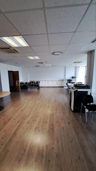 Pache Protopopescu, spatiu de vanzare,  237 mp utili, etajul 4/6, centrala, AC - 4