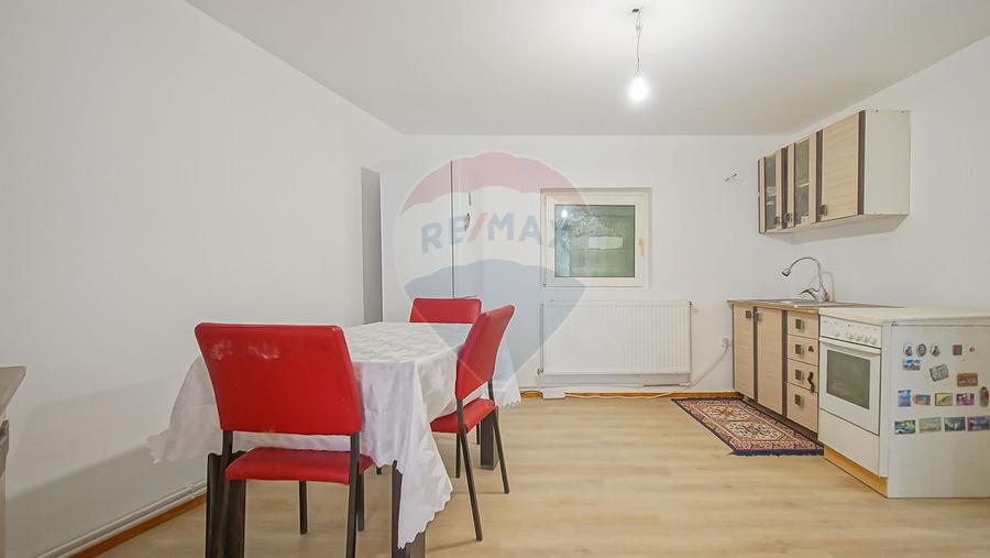 CASĂ INDIVIDUALĂ ÎN SCHEI STRADA PIATRA MARE