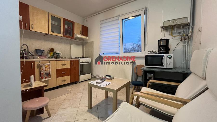 Apartament 2 Camere Decomandat - Parcare Proprie - Zona Bartolomeu