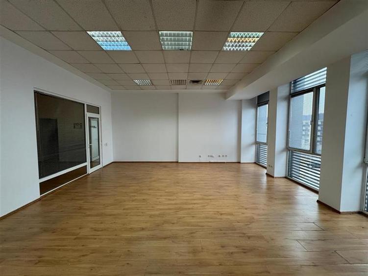 Spatiu de inchiriat S+P+ET., 1200 mp utili situat in cartierul Dambul Rotund!
