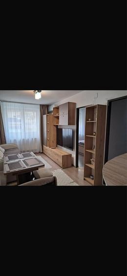 Apartament de inchiriat 2 camere zona Cetate