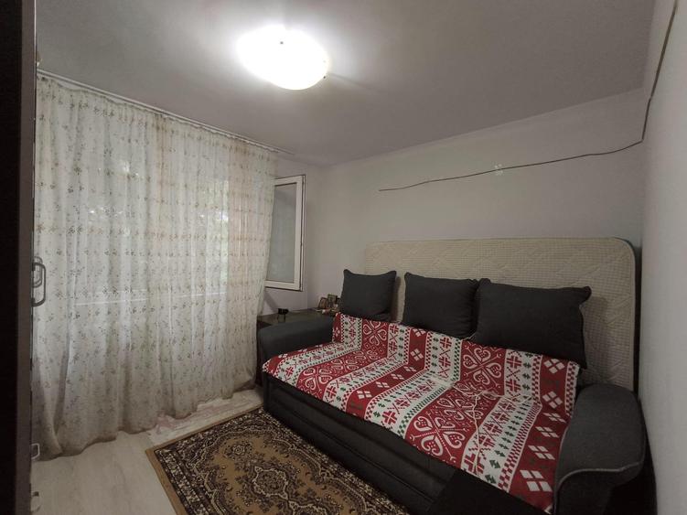 Lacul Tei zona Parcului apartament 2 camere decomandat bloc anvelopat