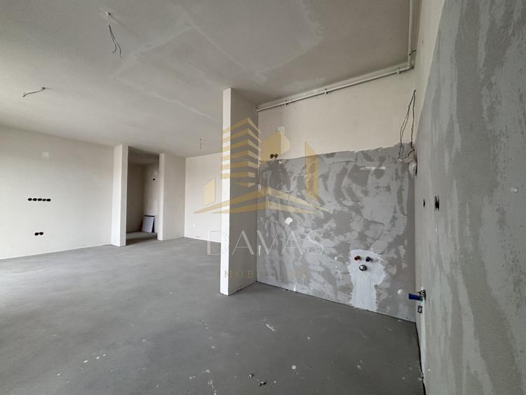 Penthouse de 3 camere semidecomandat | Florești