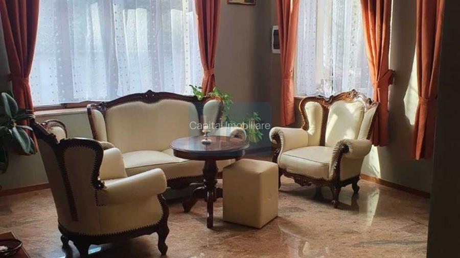 House for sale, 4 Rooms, 200 sqm, 630 sqm, Satu Mare - 2