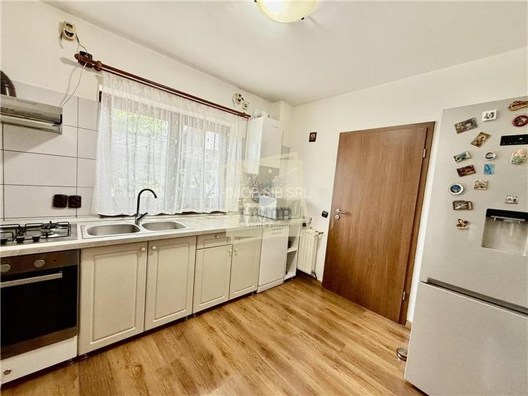 Casa individuala 5 camere teren 377 mp deschidere la 2 strazi Sibiu - 13