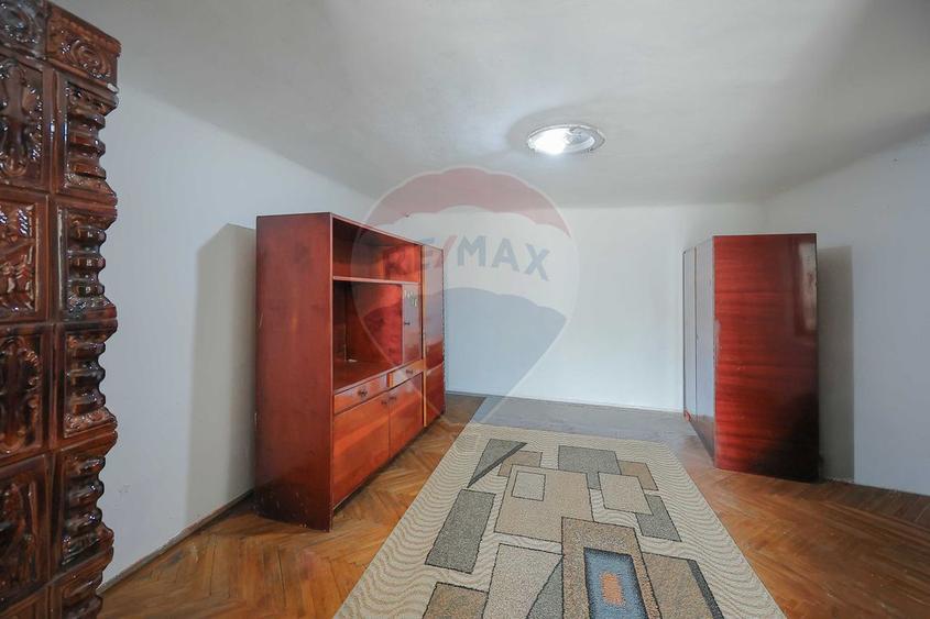 Casă cu 4 camere de vânzare în  zona Dealuri Oradea