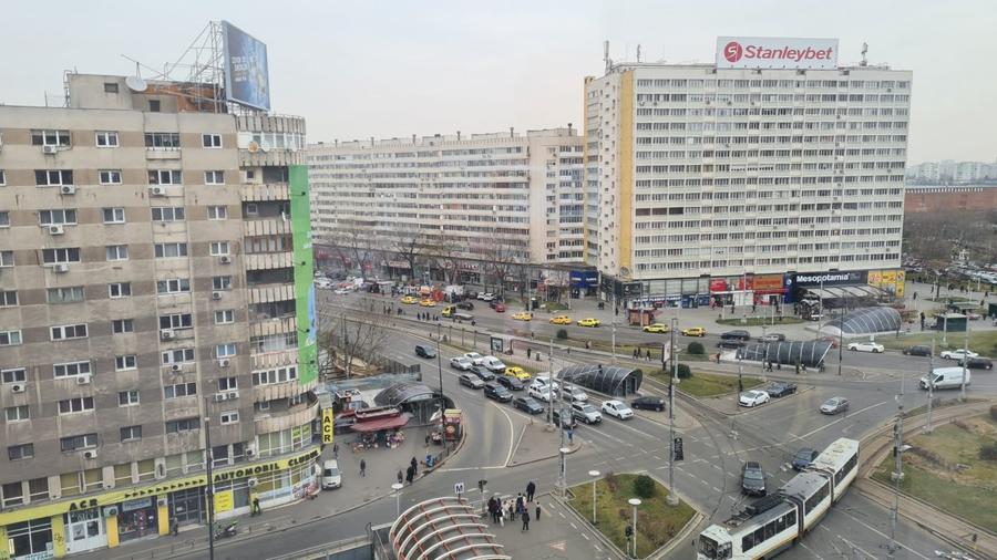 2 CAMERE DECOMANDAT, 57 MP, ROND OBOR, 1 MIN METROU, VEDERE PANORAMICĂ, RENOVAT