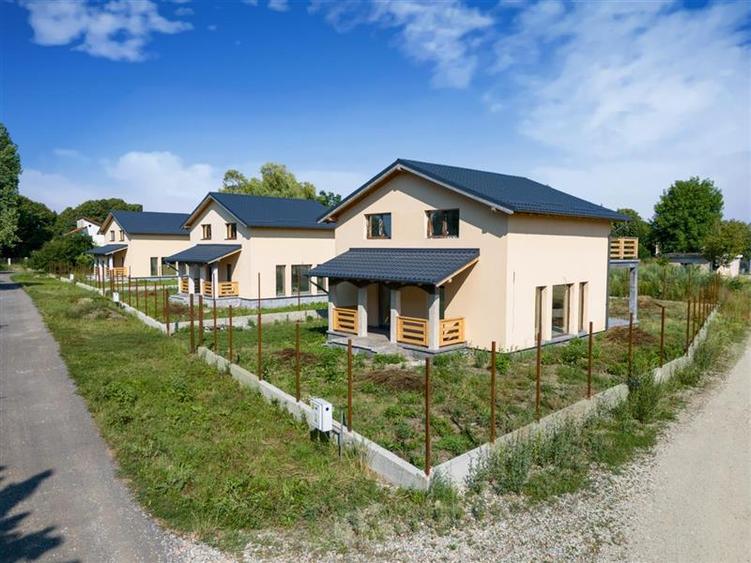 Vanzare Casa la cheie, constructie noua, intabulata,teren 680 mp