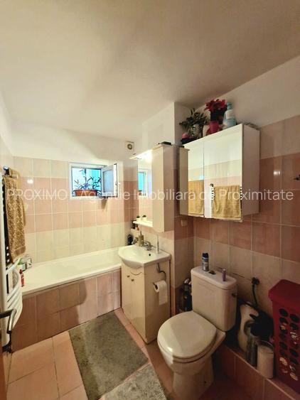Apartament foarte spatios, 4 camere, 2 băi, 2 balcoane, decomandat - 7