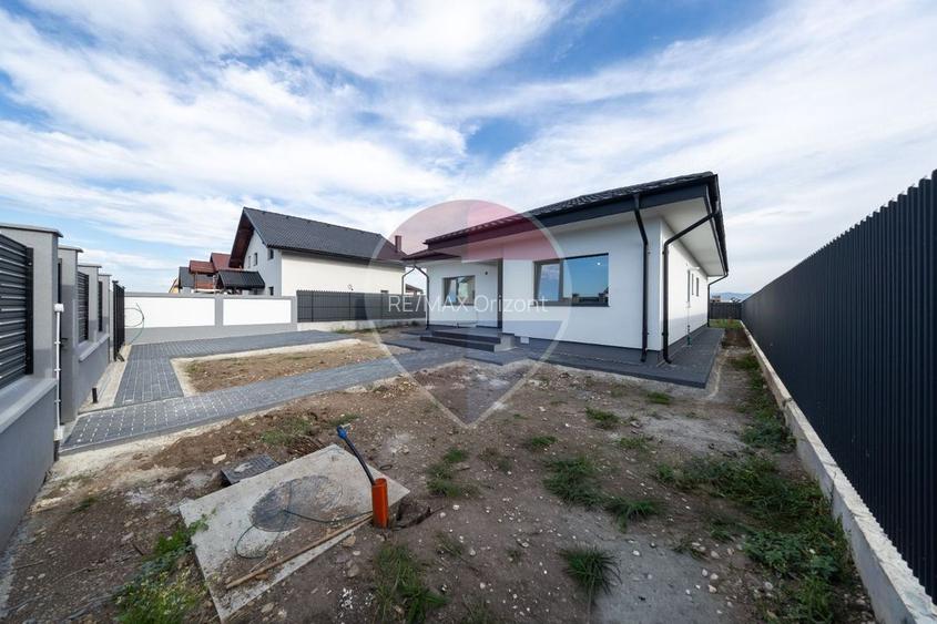 Casă pe parter în Hărman,3 dormitoare+ living, 630 mp teren - 24