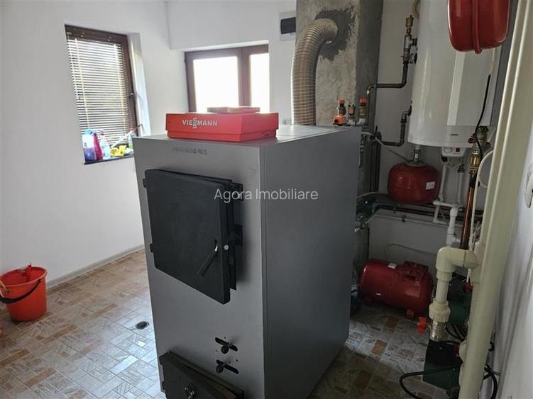 Suceava, casa deosebita in zona linistita. - 19