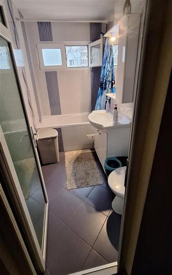 Apartament 2 camere Podu de Piatra