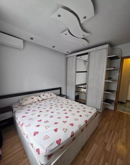 Apartament 3 camere, renovat, cu 2 băi și balcon - Titan, Sector 3