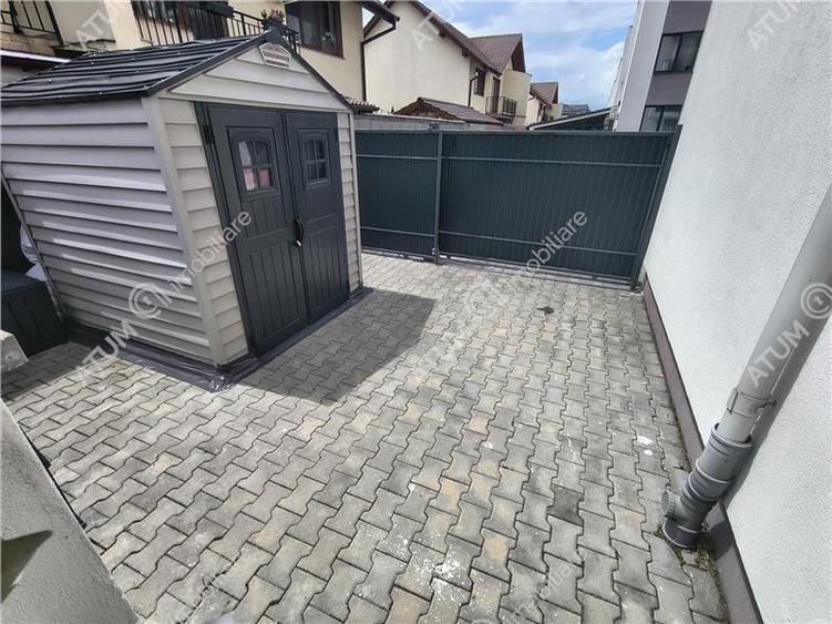 Apartament cochet cu 3 camere, gradina si 3 parcari in zona Selimbar